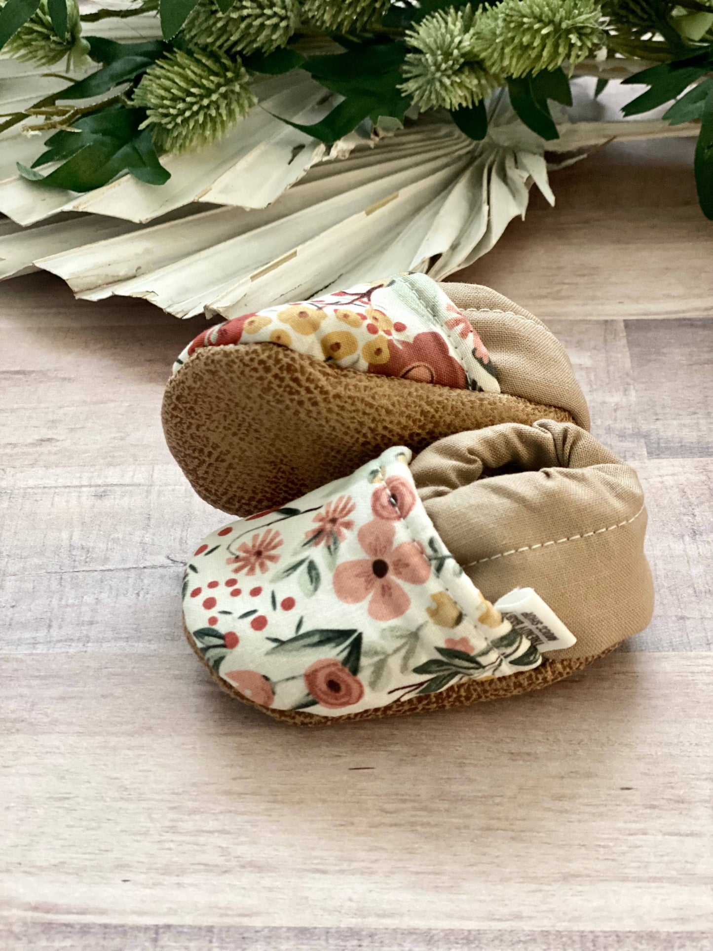 White Spring Floral Baby Shoes: 0-3 Months