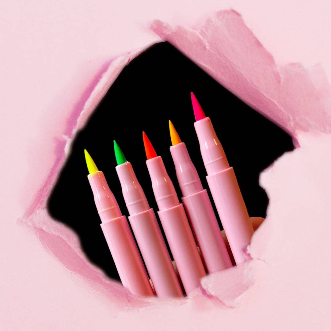 Neon Eye Liner: Black