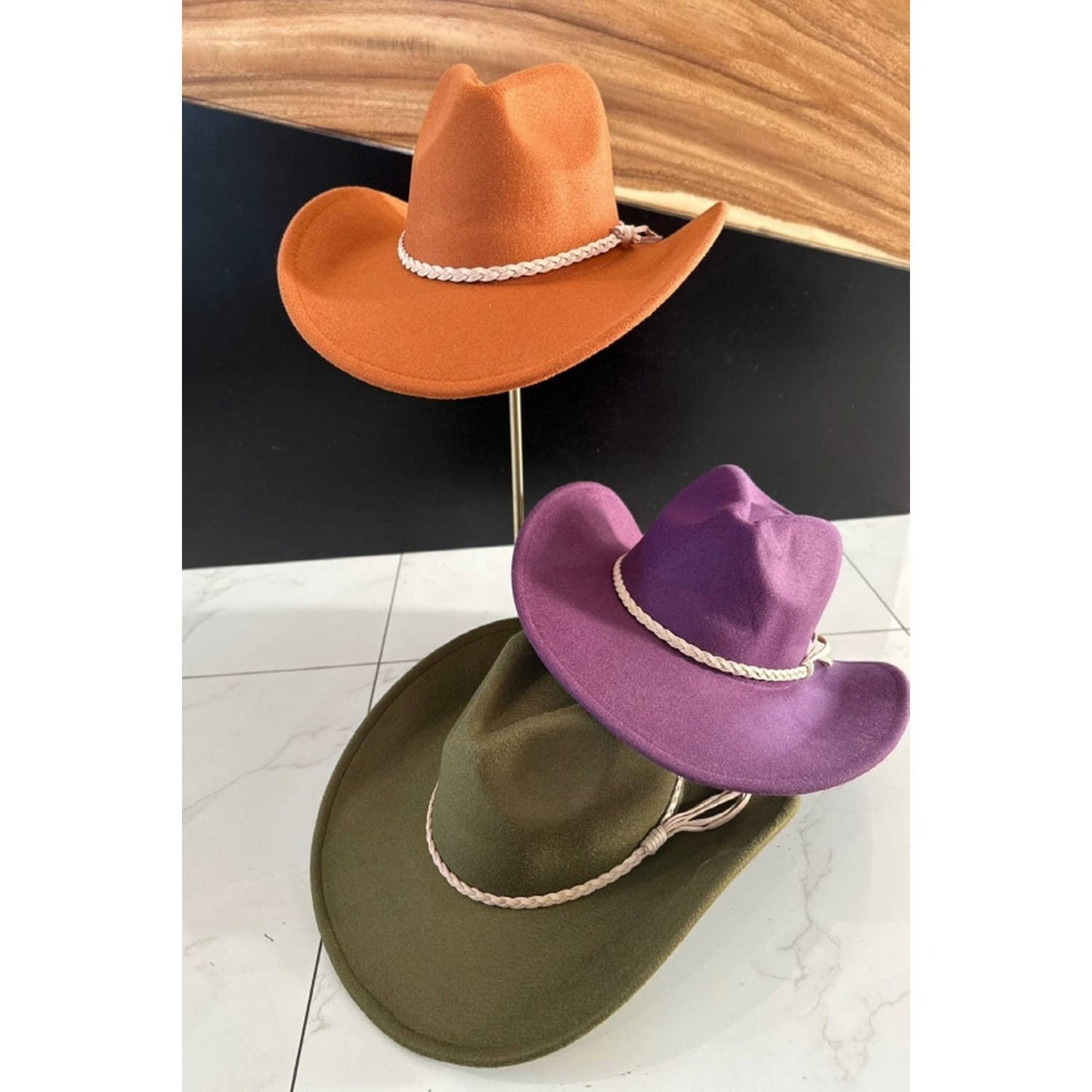 VEGAN FELT COWBOY HAT with Suede Belt: TAUPE / ONE SIZE