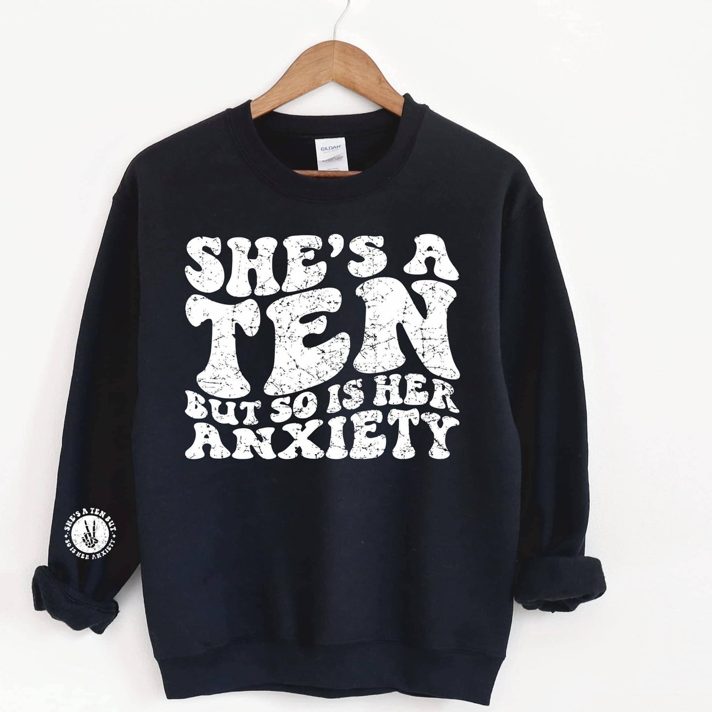 Wandering Owl Designs - She's A Ten But So Is Her Anxiety Funny Sweater