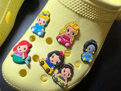 JuliesDecal - Princesses and Brave Girls shoe charms: #A1 Pocahontas