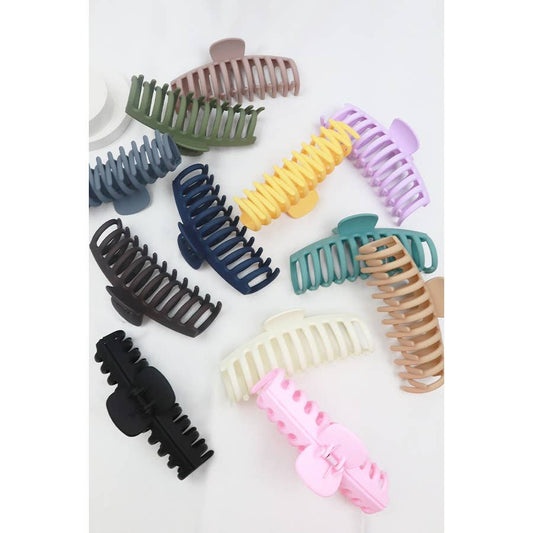 Matte medium Round Comb Hair Claw